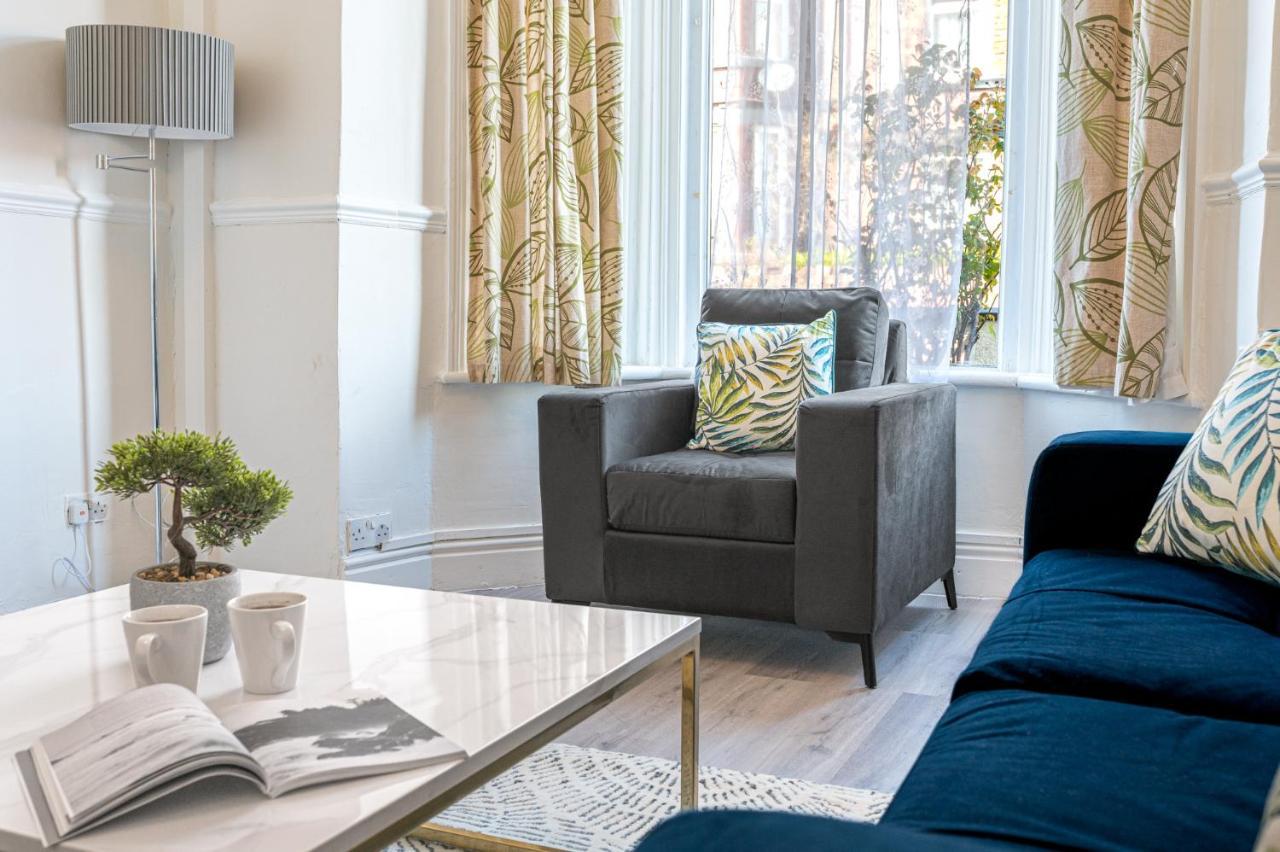 Apartament Stylish Luxury Large 4Br Kingbed Barrow-in-Furness Zewnętrze zdjęcie