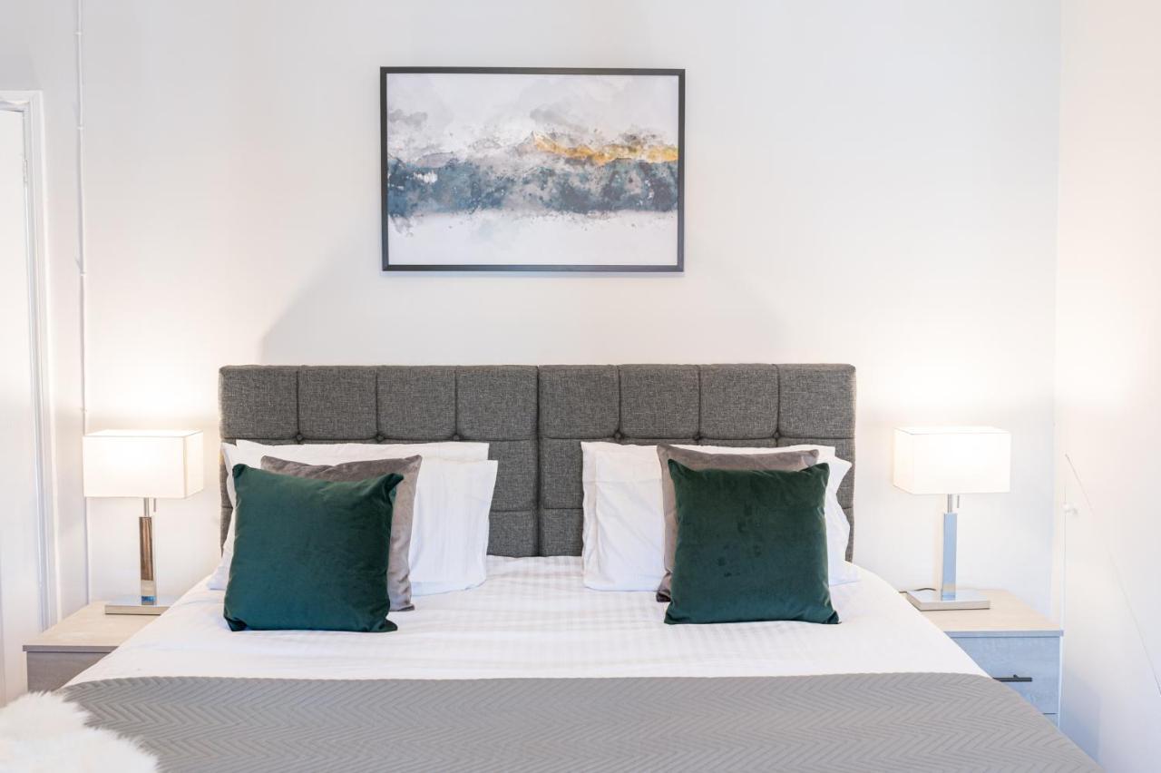 Apartament Stylish Luxury Large 4Br Kingbed Barrow-in-Furness Zewnętrze zdjęcie