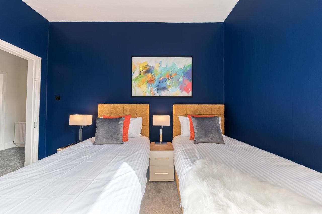 Apartament Stylish Luxury Large 4Br Kingbed Barrow-in-Furness Zewnętrze zdjęcie